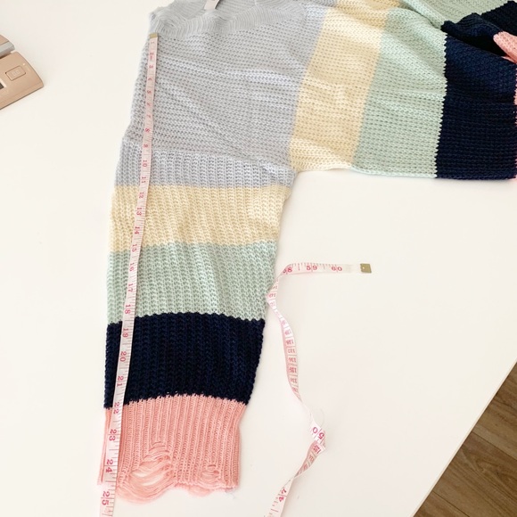 Pippidip Distressed V-Neck Sweater, New - Picture 11 of 12